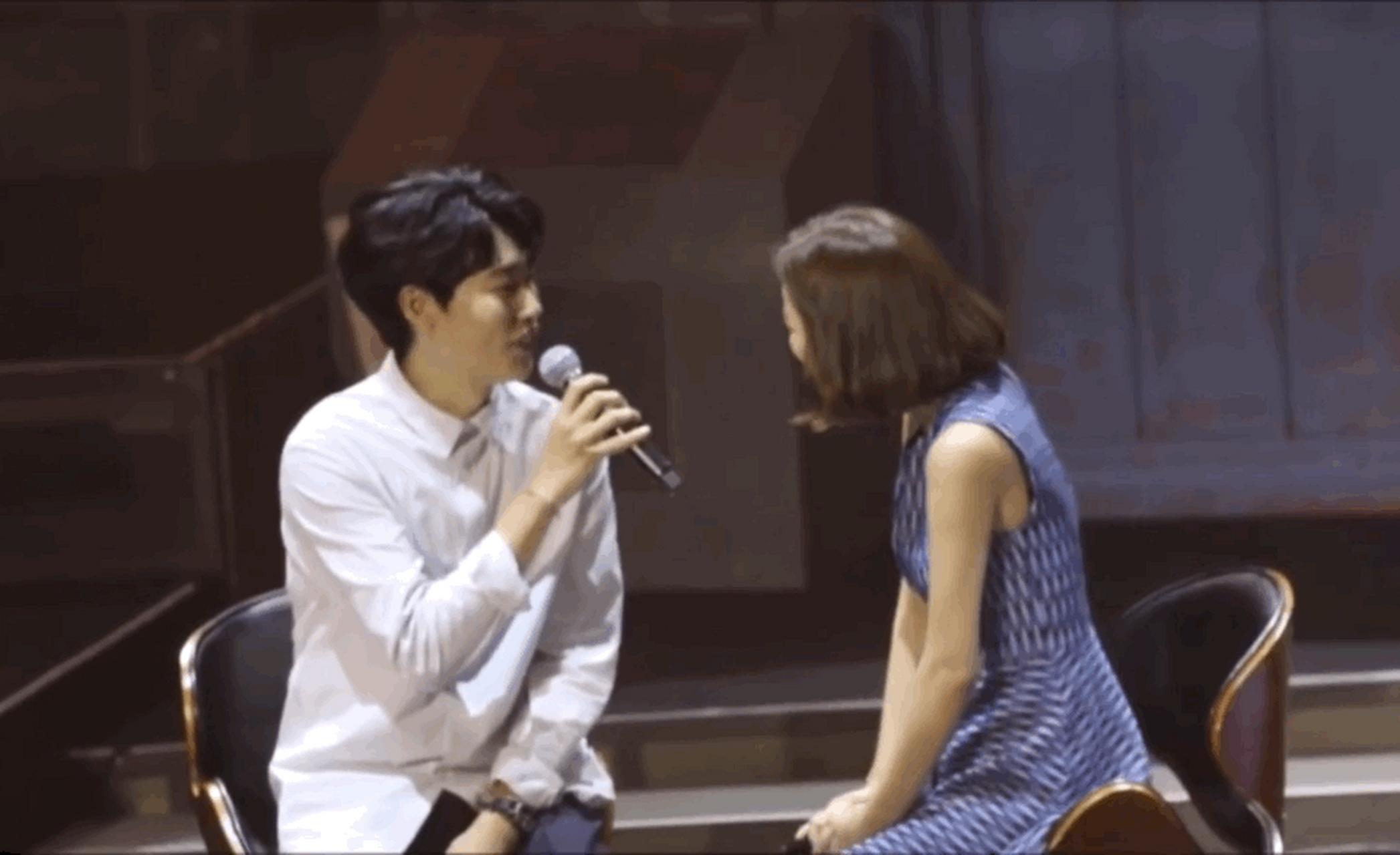 韩剧《请回答1988》演员李惠利和柳俊烈分手,两人过去的甜蜜时刻如今