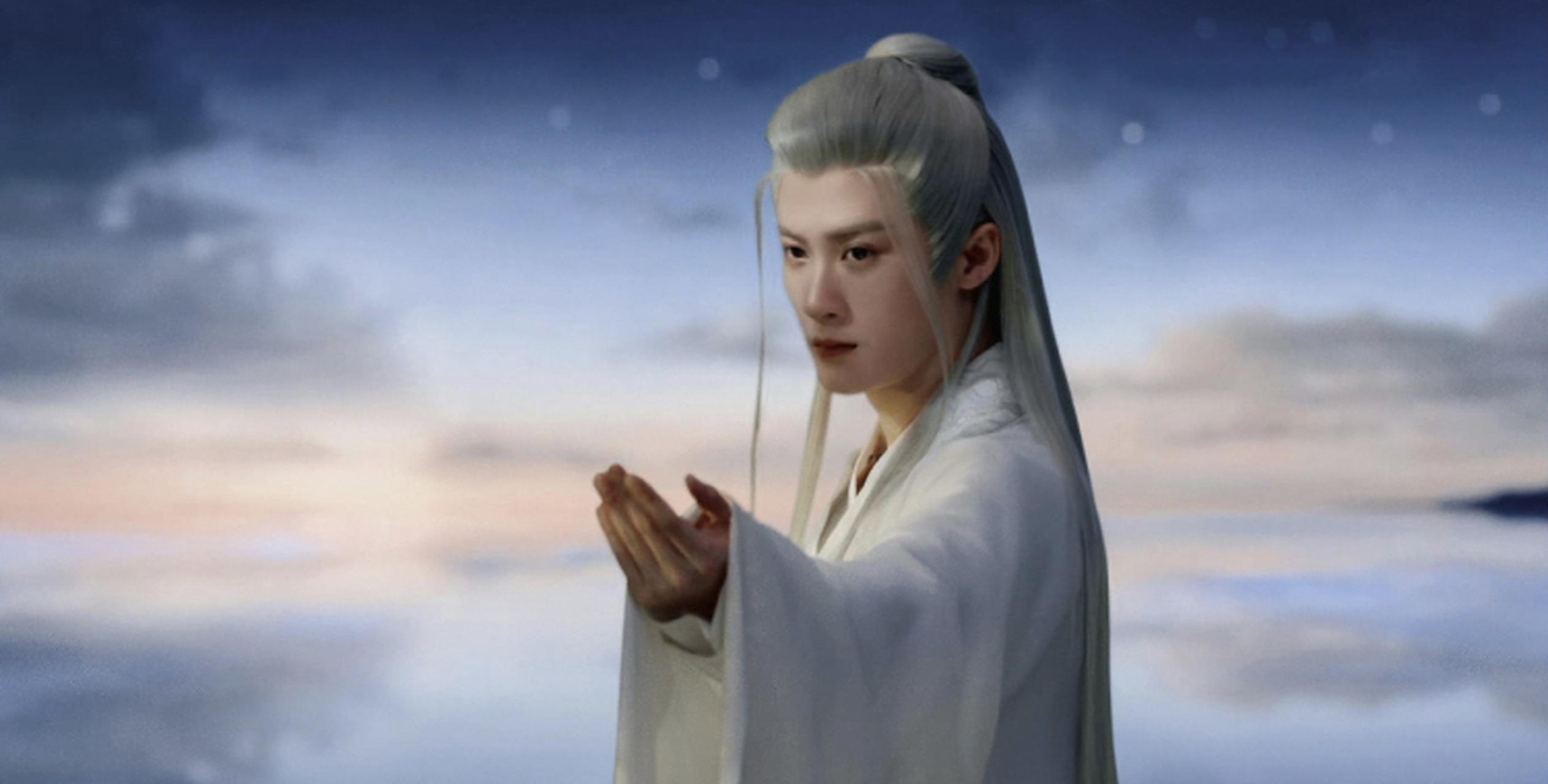 在最近热播的电视剧《长相思》中,檀健次饰演的相柳深入人心,观众们