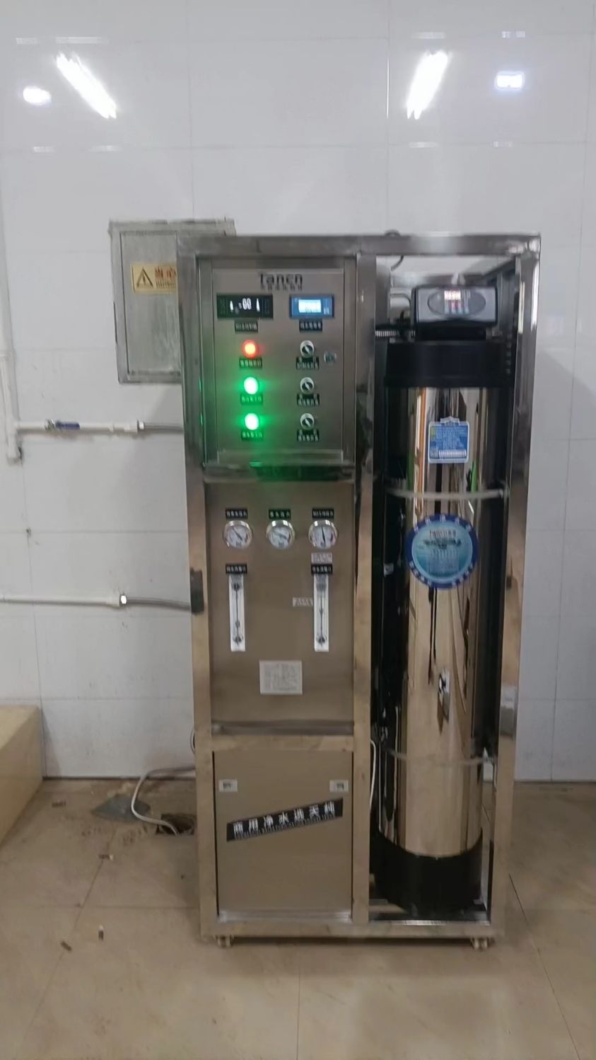 办公室净水器：守护你的每一滴纯净水
