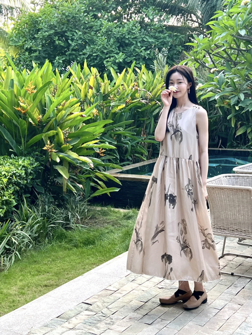 有人说宋轶的穿搭是好嫁风,好不好嫁我不好评价,但她确实找到了适合
