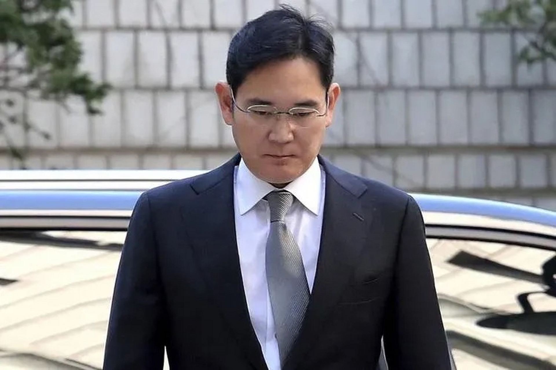 三星会长李在镕出狱后,也是先点外卖?