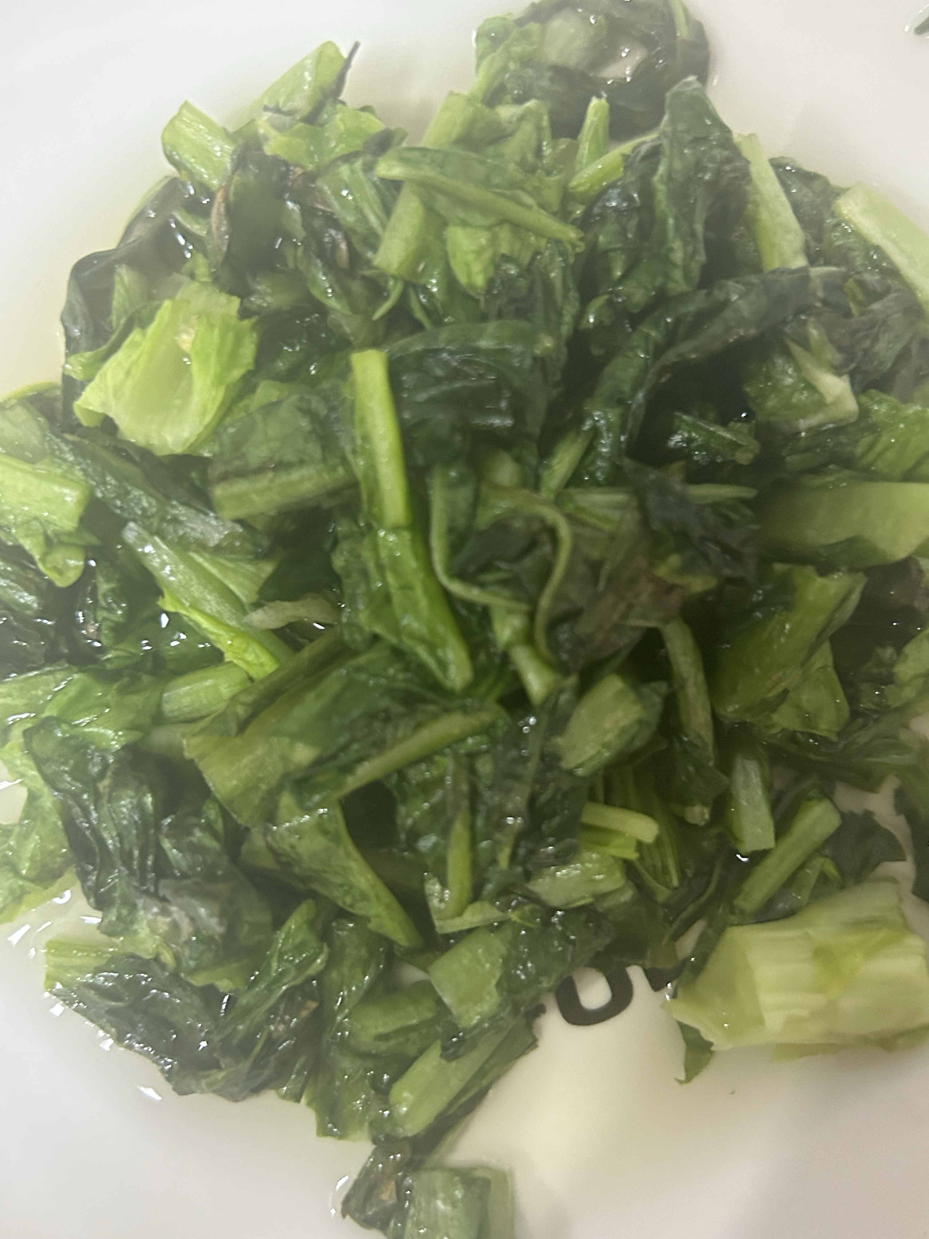 食材:莴笋叶,鸡蛋做法:1.