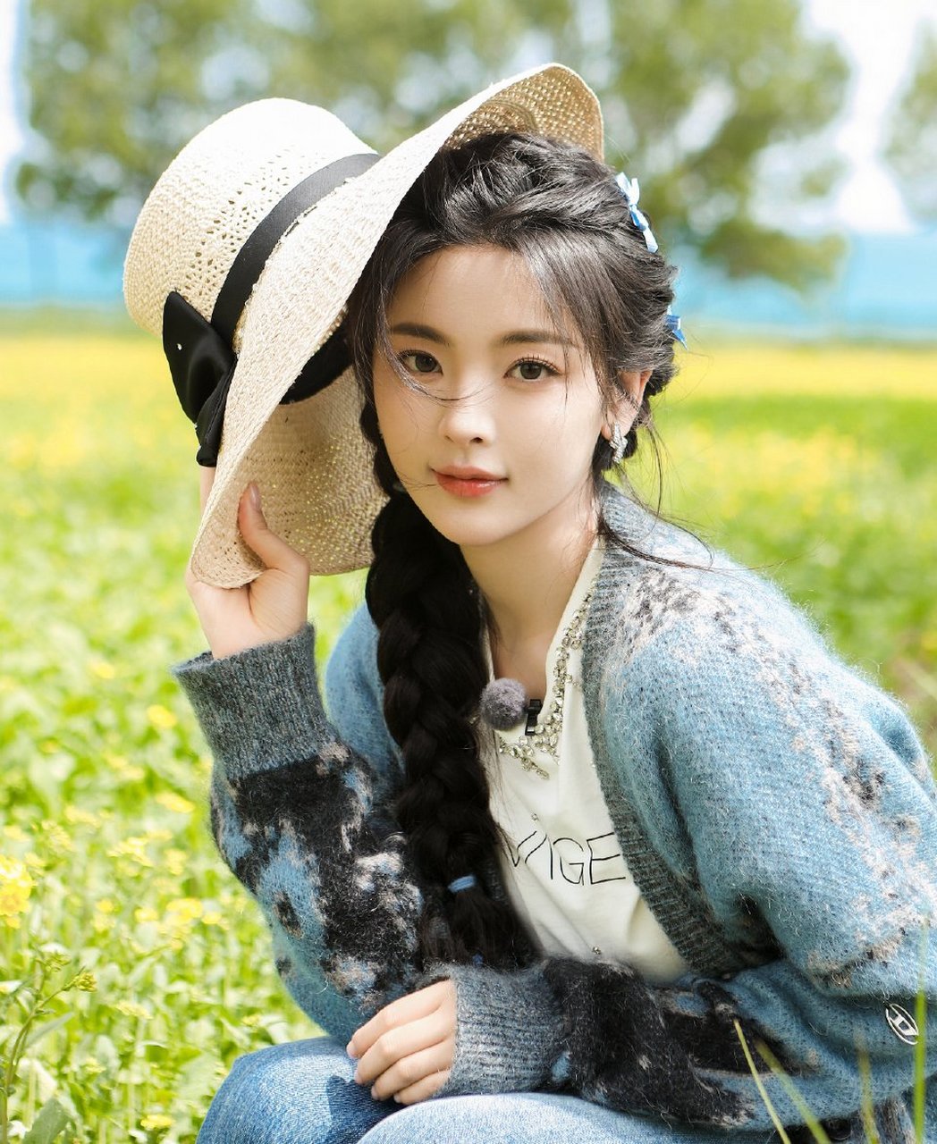 杨超越高清壁纸头像(六十五)[心]