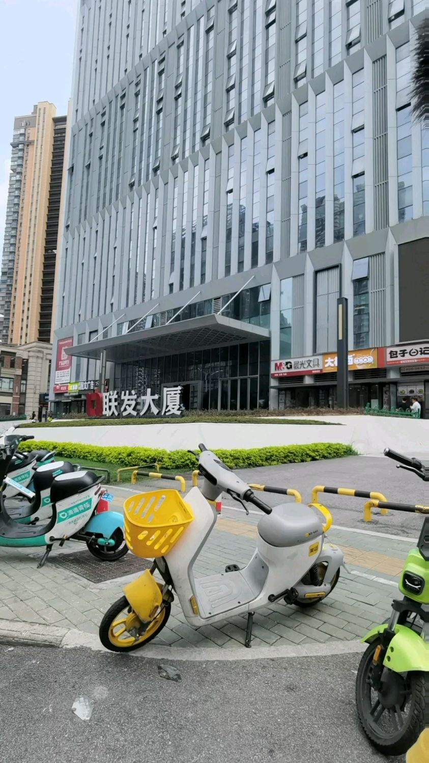 南宁市联发君澜回收老板铂金项链,因为算命说不能带白色的#南宁黄金