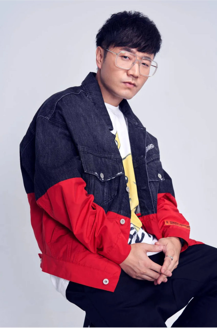 王铮亮绝对是 0713 里面最有实力的.