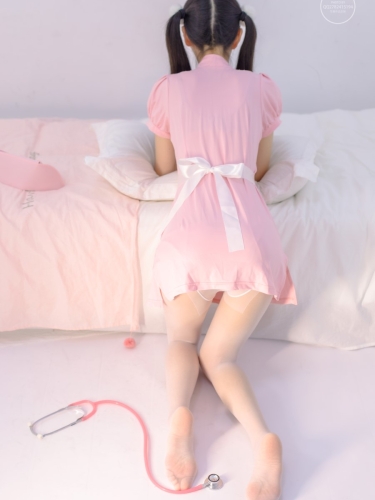 【森萝财团】 森萝财团写真 – 有料-041 清纯萝莉少女 粉色护士制服裙加白色丝袜美腿 [62P-0.56GB]