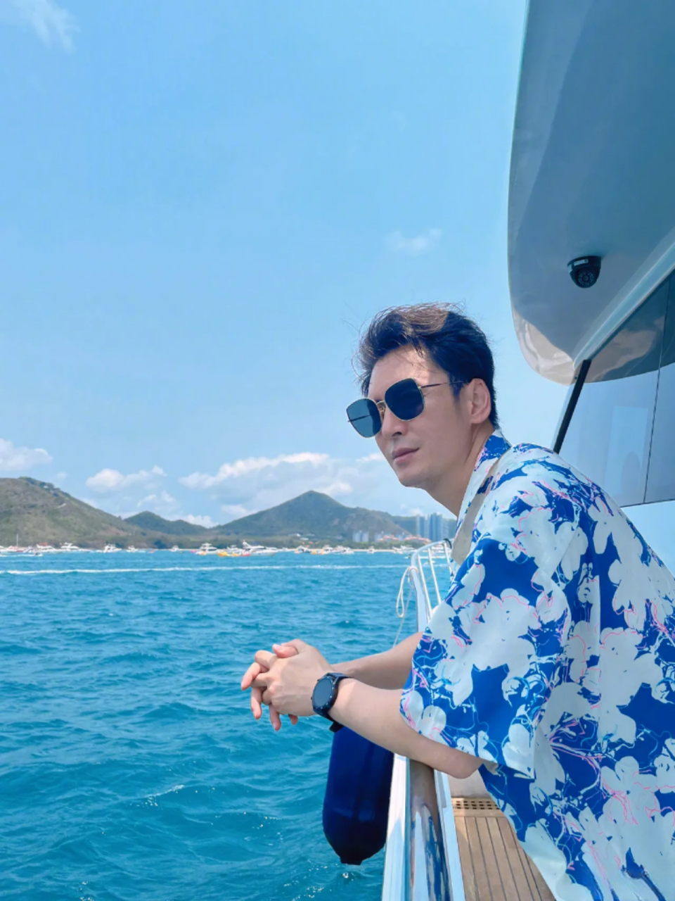 看来韩栋这日子真的过得很惬意啊!