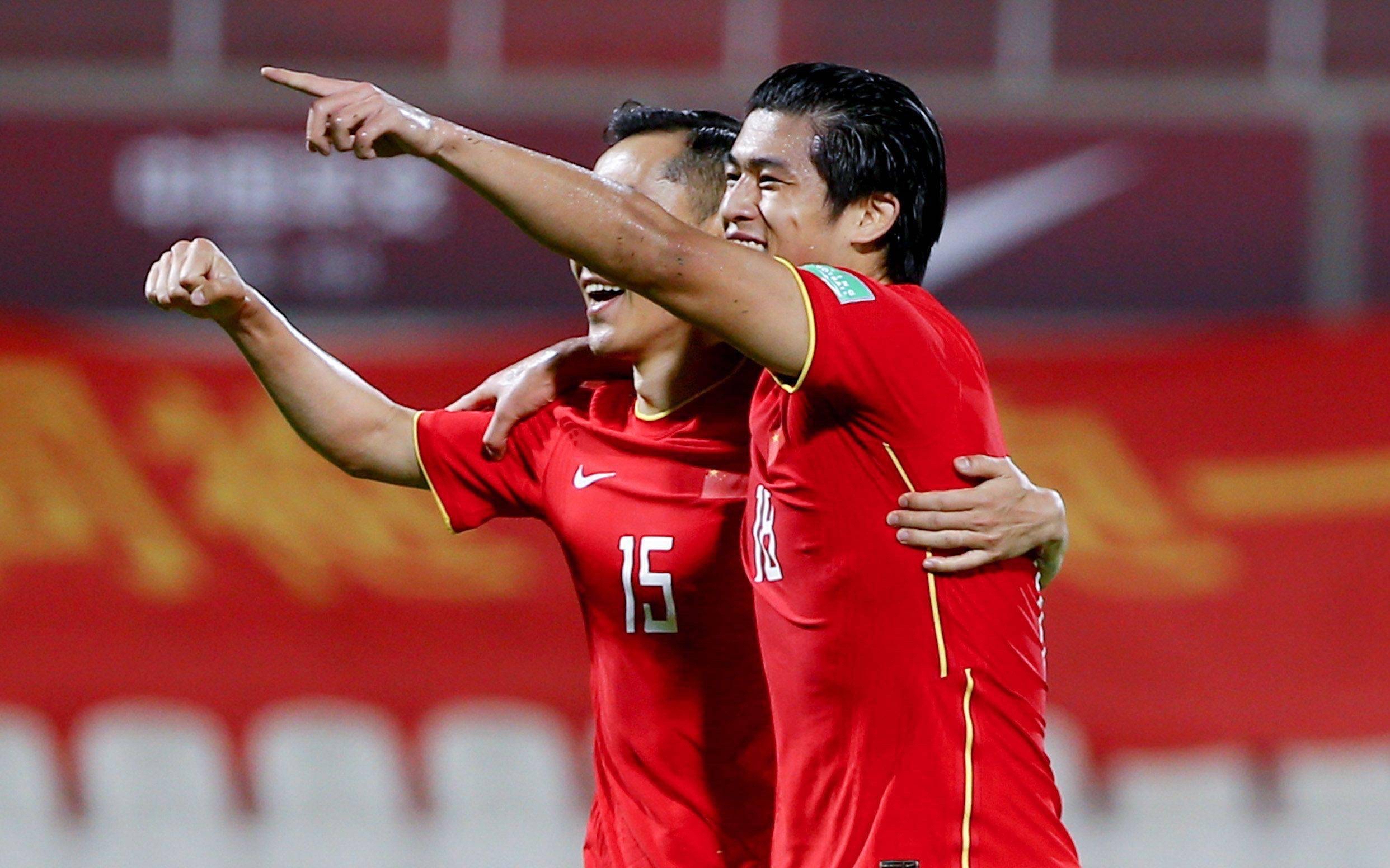 国足集结阿布扎比:身体准备期强度高,期待与亚洲杯对手热身