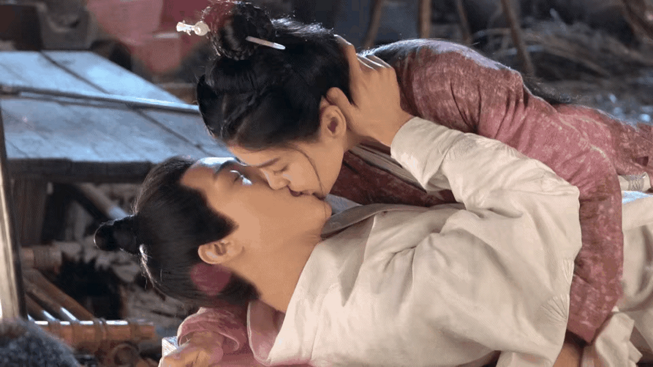 蔡徐坤首度回应风波