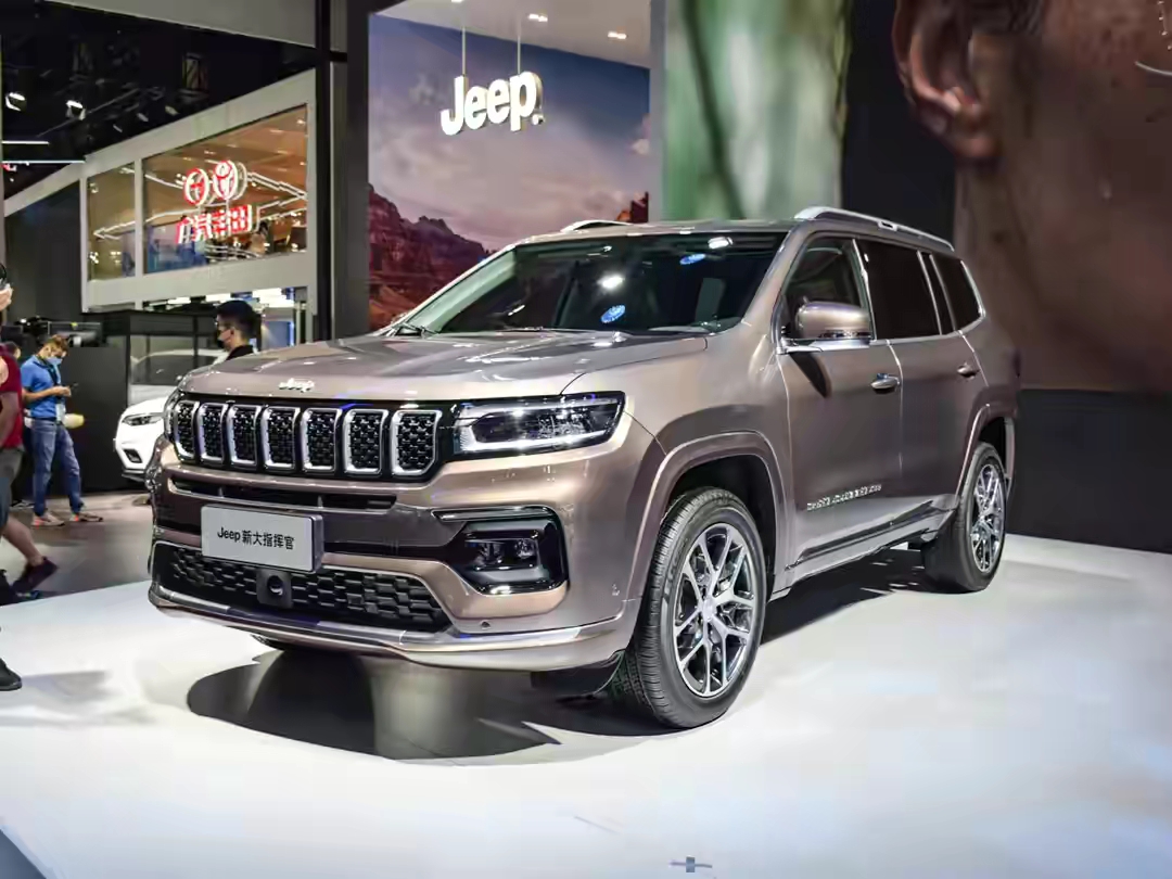 jeep新款大指挥官亮相天津车展,实力均衡,质感舒适