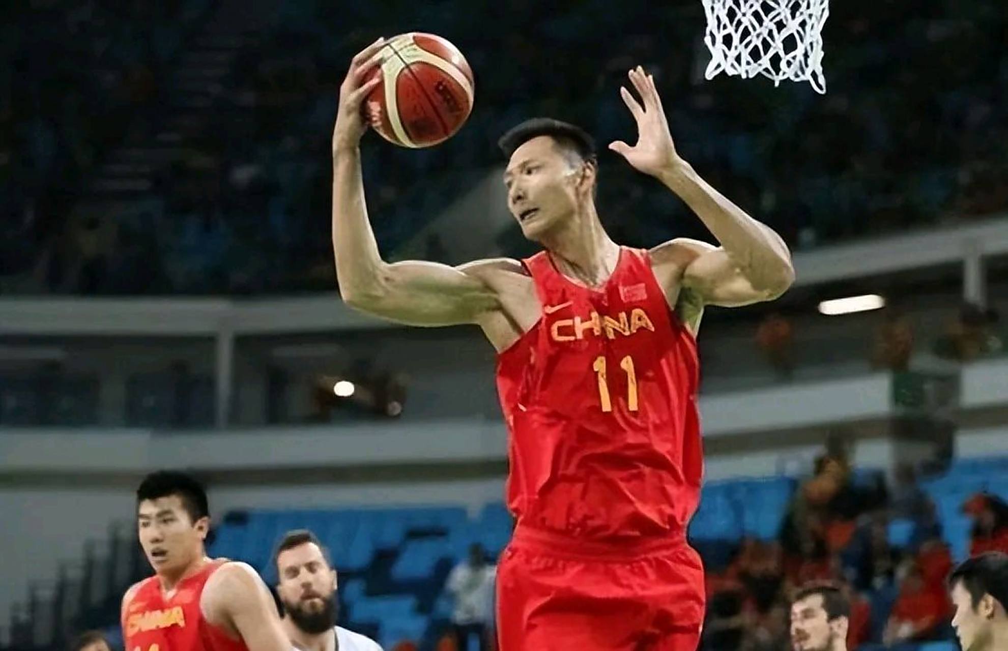 郭艾伦将加入国家队!易建联非常激动,出线十拿九稳  nba火爆!