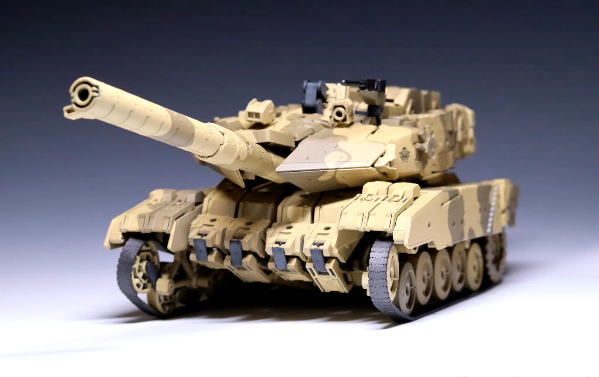 模型欣赏:万代 30mm系列机体改造 变形坦克