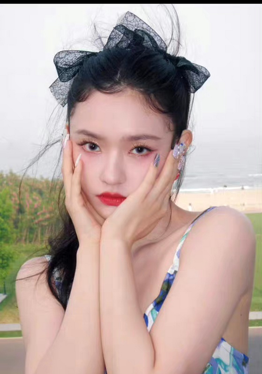 林允海浪发际线好漂亮,感觉她越来越美了