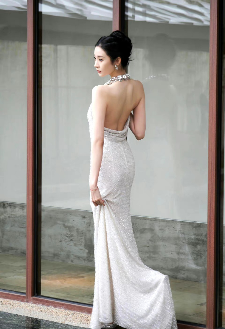 张艺凡身材好优秀