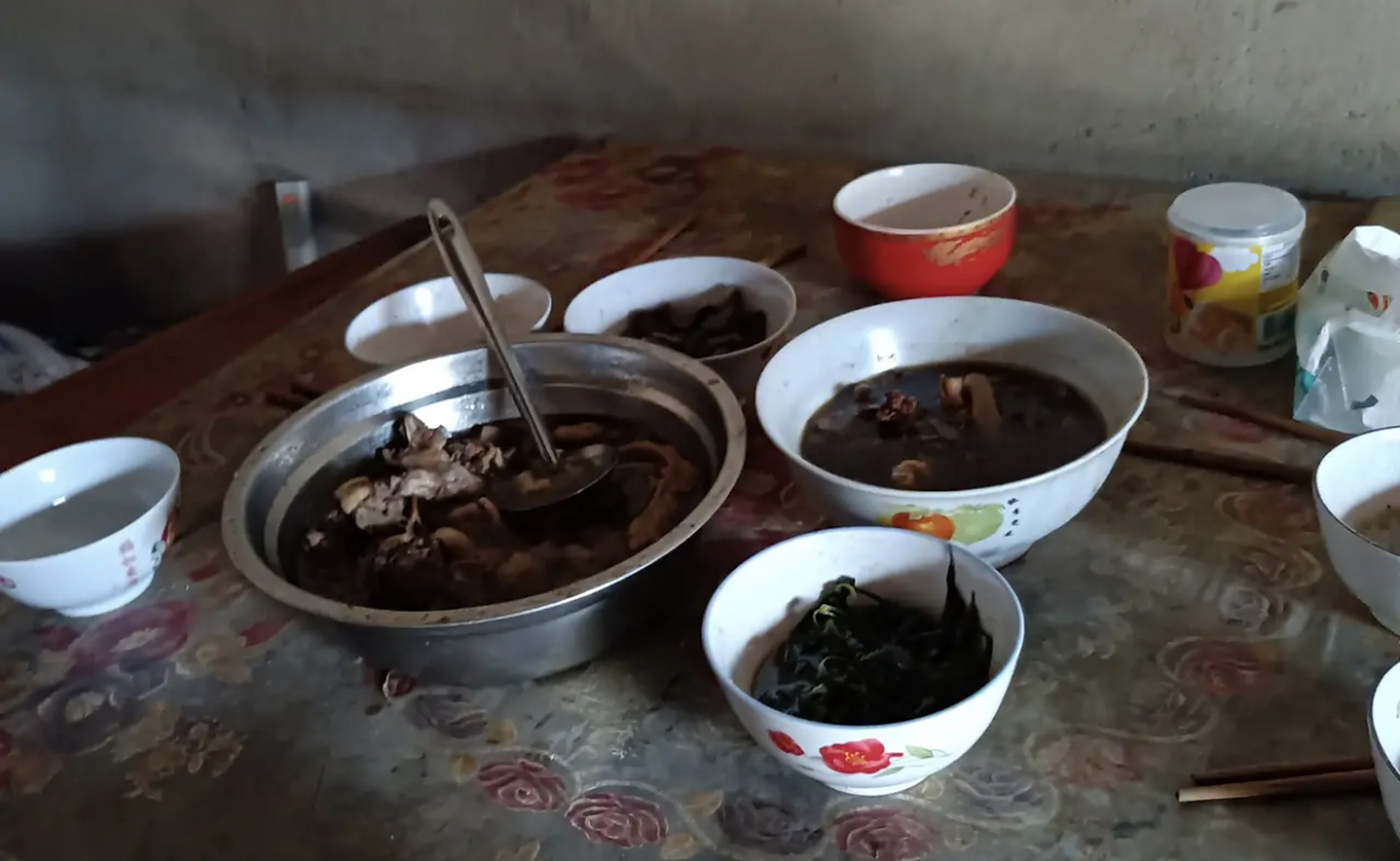 千万别嫁给穷人,91年的我嫁给了穷光蛋老公,我从12