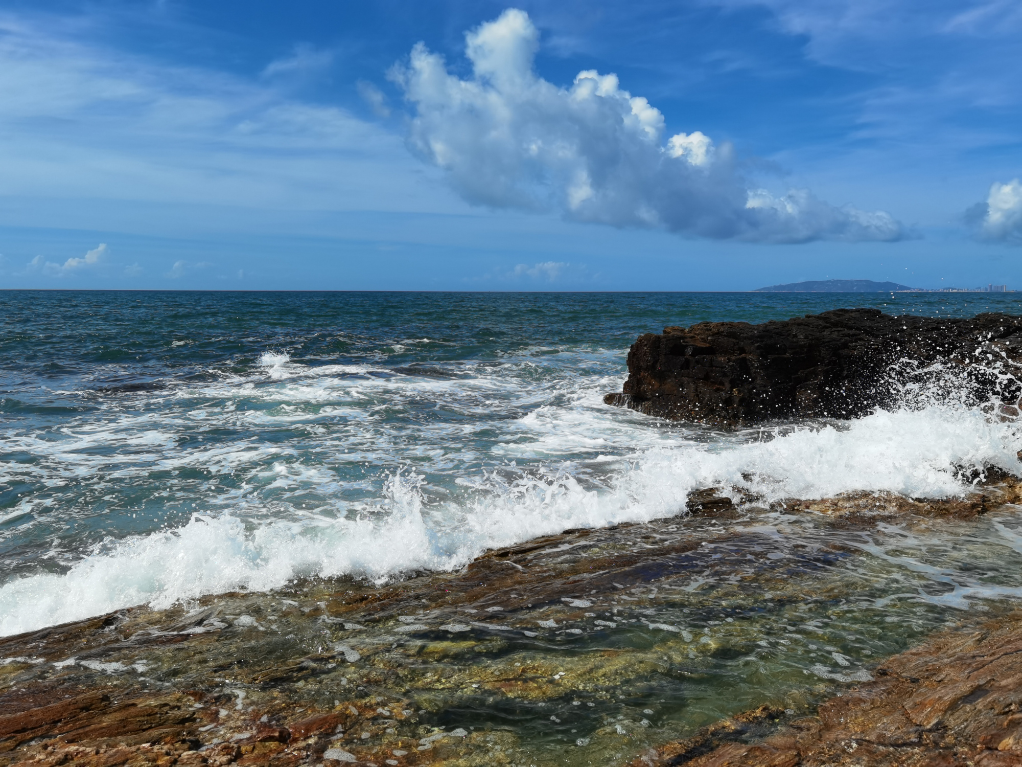 惠东县盐洲岛彩石滩掠影