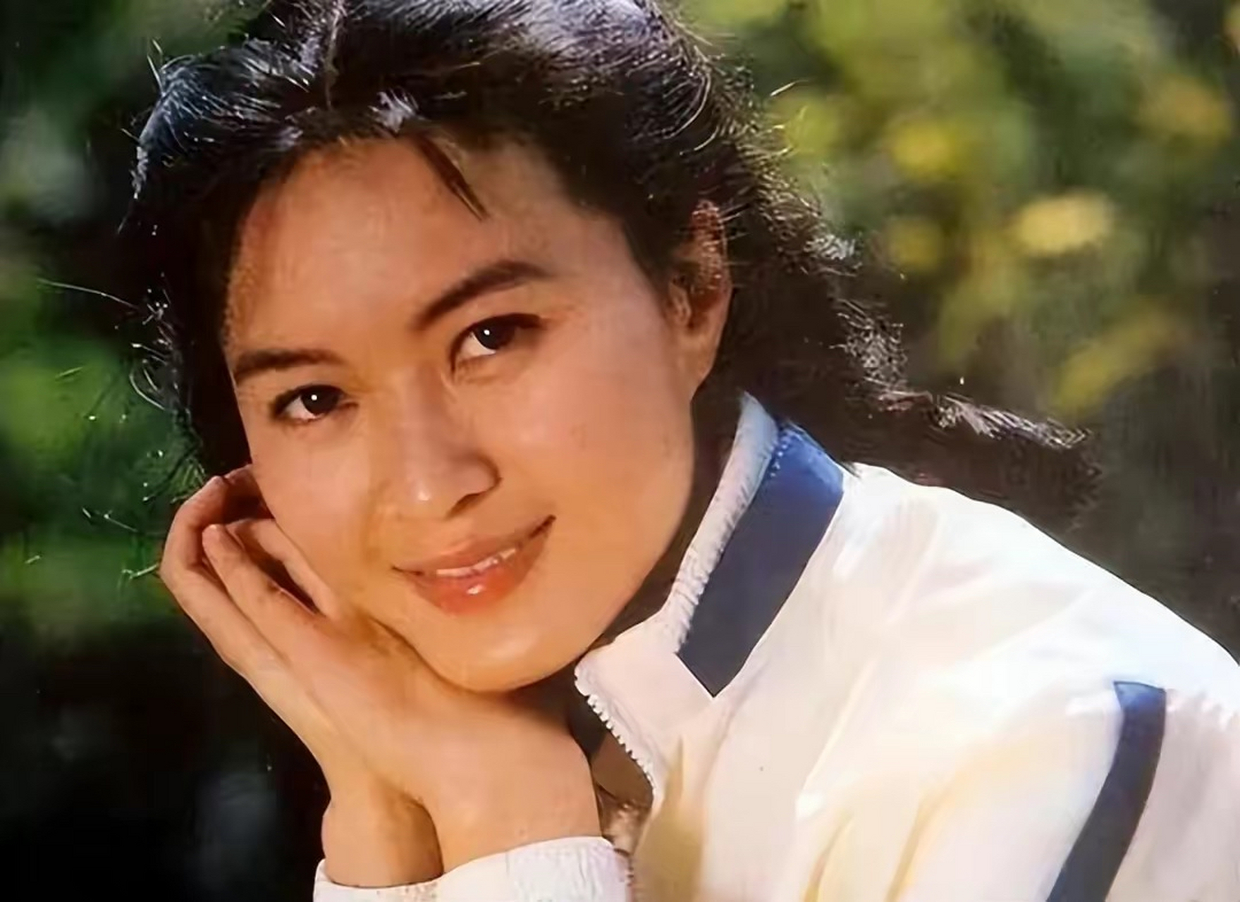 演员方舒:两婚两离,独自养大两个女儿,如今女儿成了她的骄傲 方舒是上