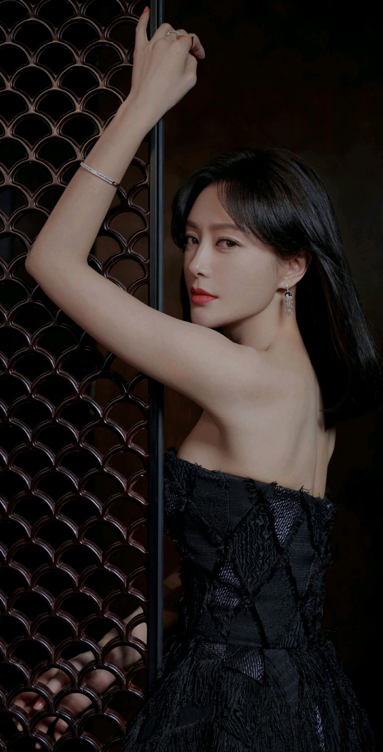 气质女神秦岚高清写真,千秋无绝色,悦目是佳人