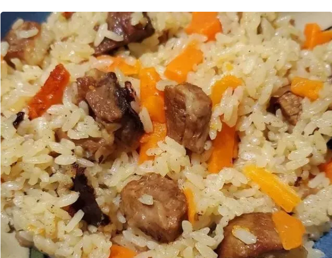 新疆的烧制米饭有秘诀:蒸猪肉和炒菜