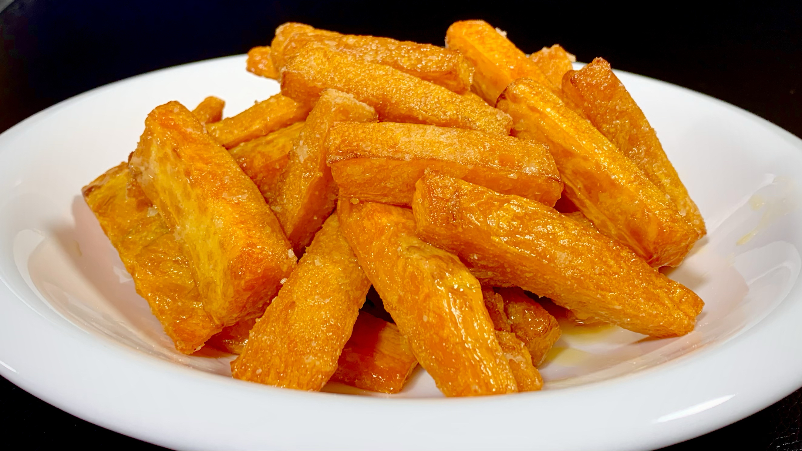 南瓜别炒着吃了,总厨教你新做法,比麦当劳的薯条还香,嘎嘣脆