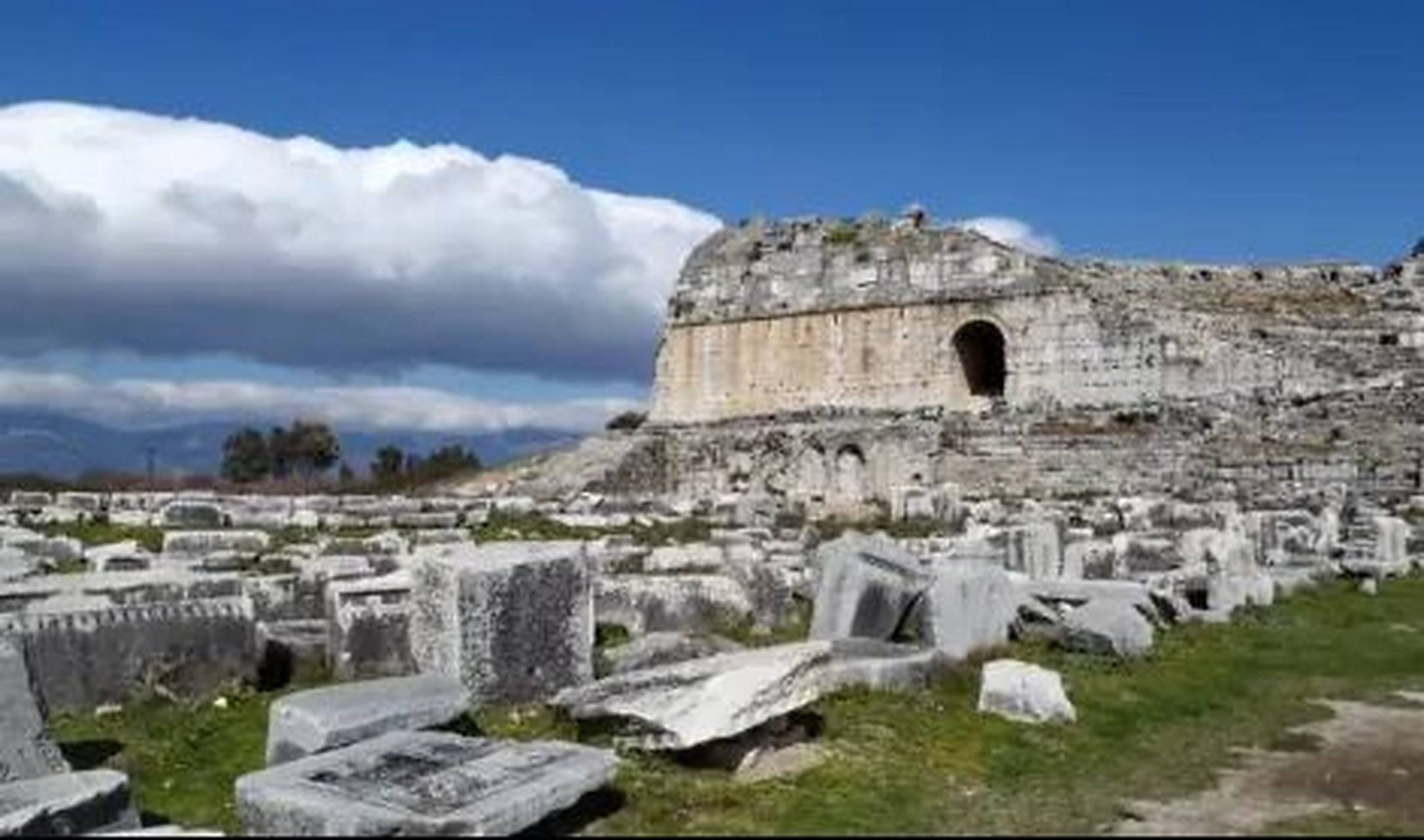 迈锡尼文明约公元前1600年至公元前1100年,是欧洲古代文明的一个分支