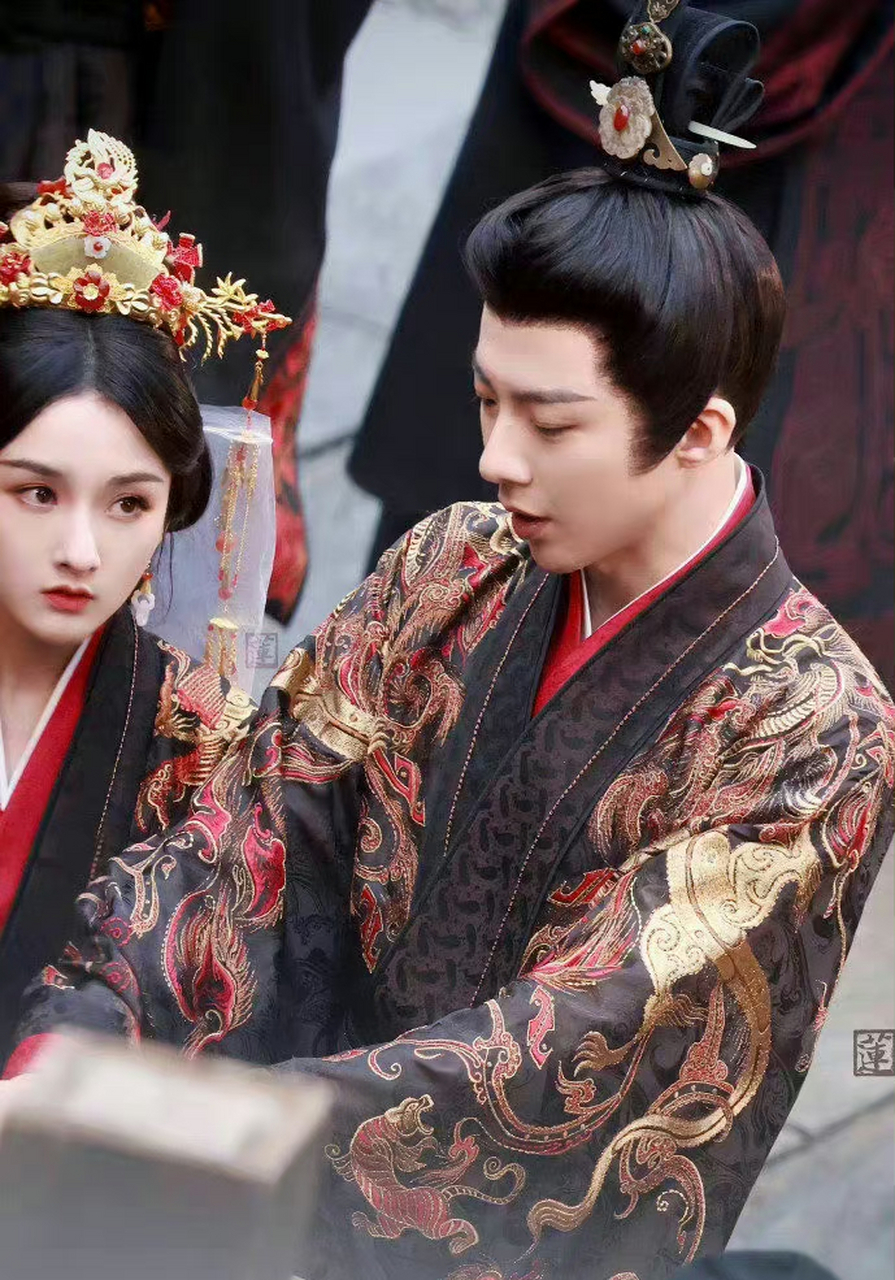 电视剧《折腰》宋祖儿和刘宇宁的同框路透来啦!