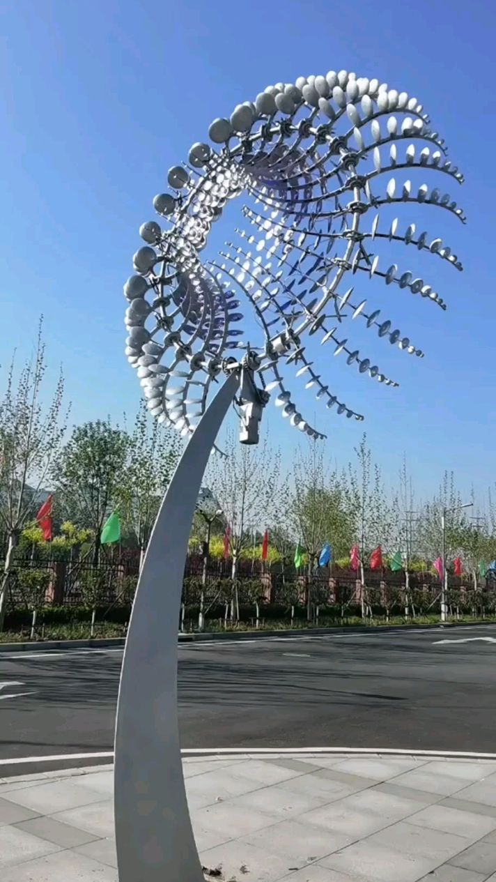 风动雕塑水母灯安装完成啦