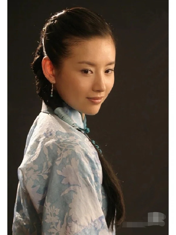 董洁饰演的冷清秋盛世容颜,美得不可方物