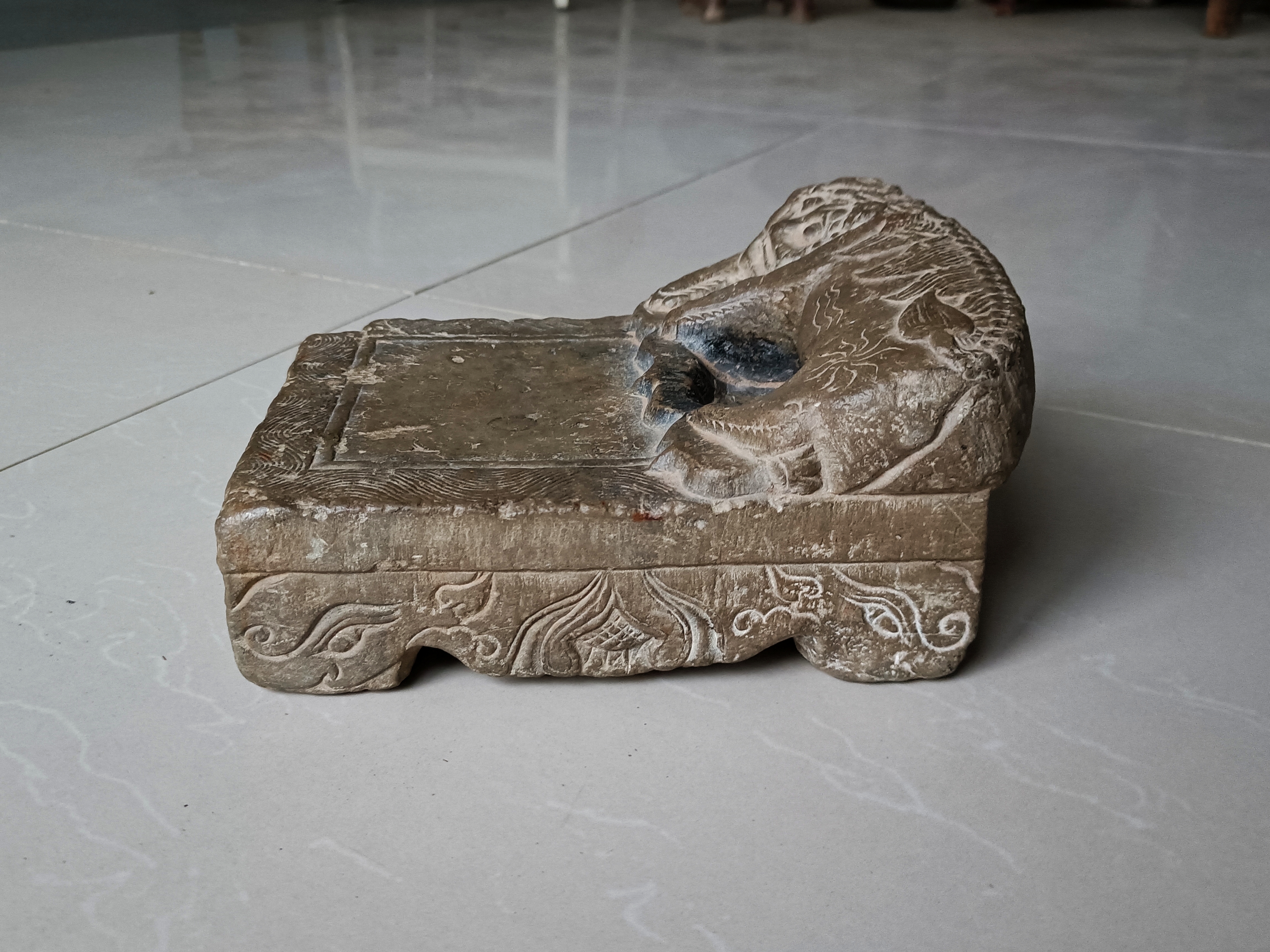 明代卧狮砚,狮子砚台,石头砚台,茶壶托,官家文房器,文房四宝