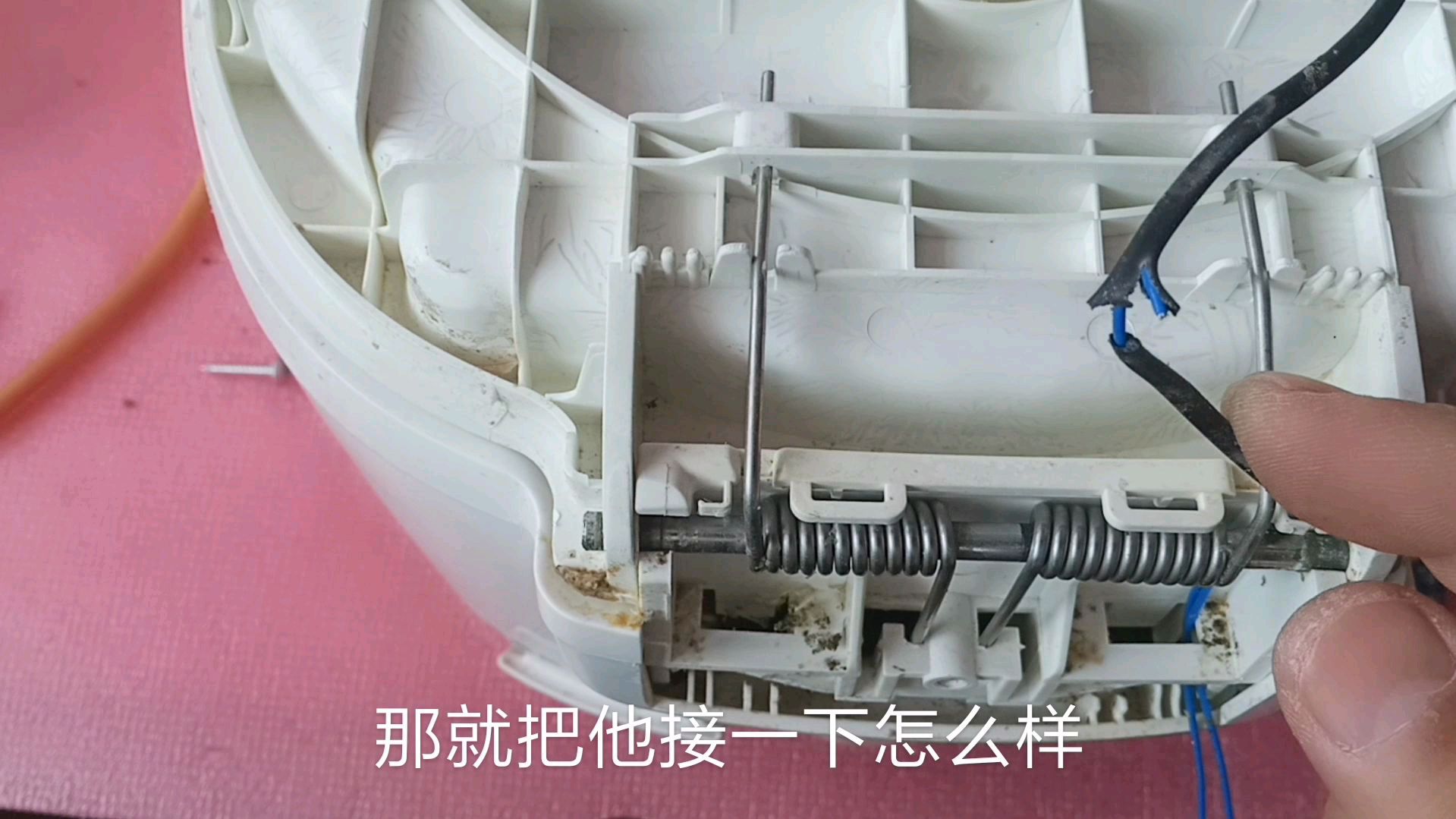 九阳电饭锅出现这样的故障,上盖这地方要注意,值得收藏
