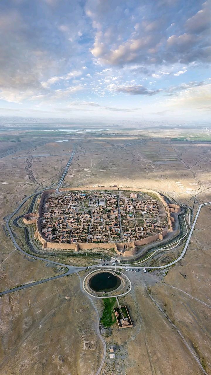 简直不敢相信!甘肃永泰古城,屹立在荒漠戈壁四百多年,因形似乌龟又被