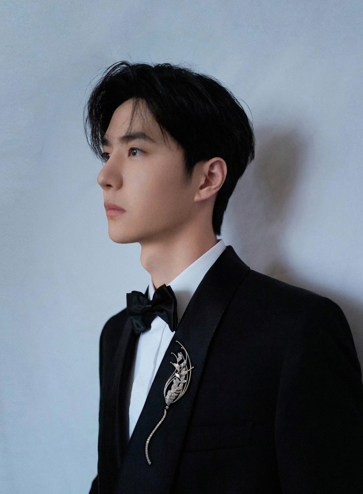 2年后重看新疆棉事件,第一时间和耐克解约的王一博值得佩服