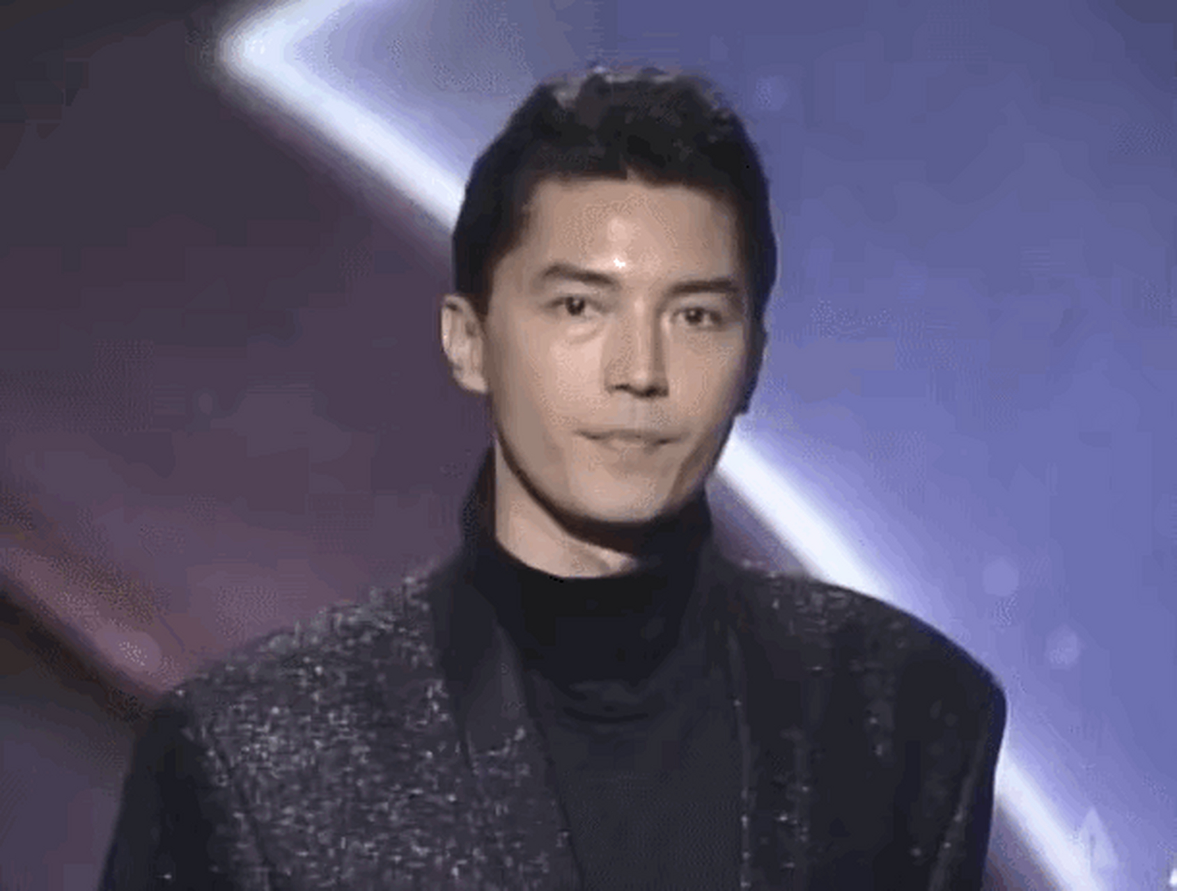 当年的尊龙和陈冲,相逢于《末代皇帝》 两个人都是很贵气的长相.