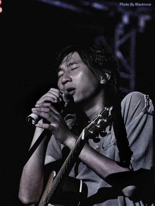 莫染