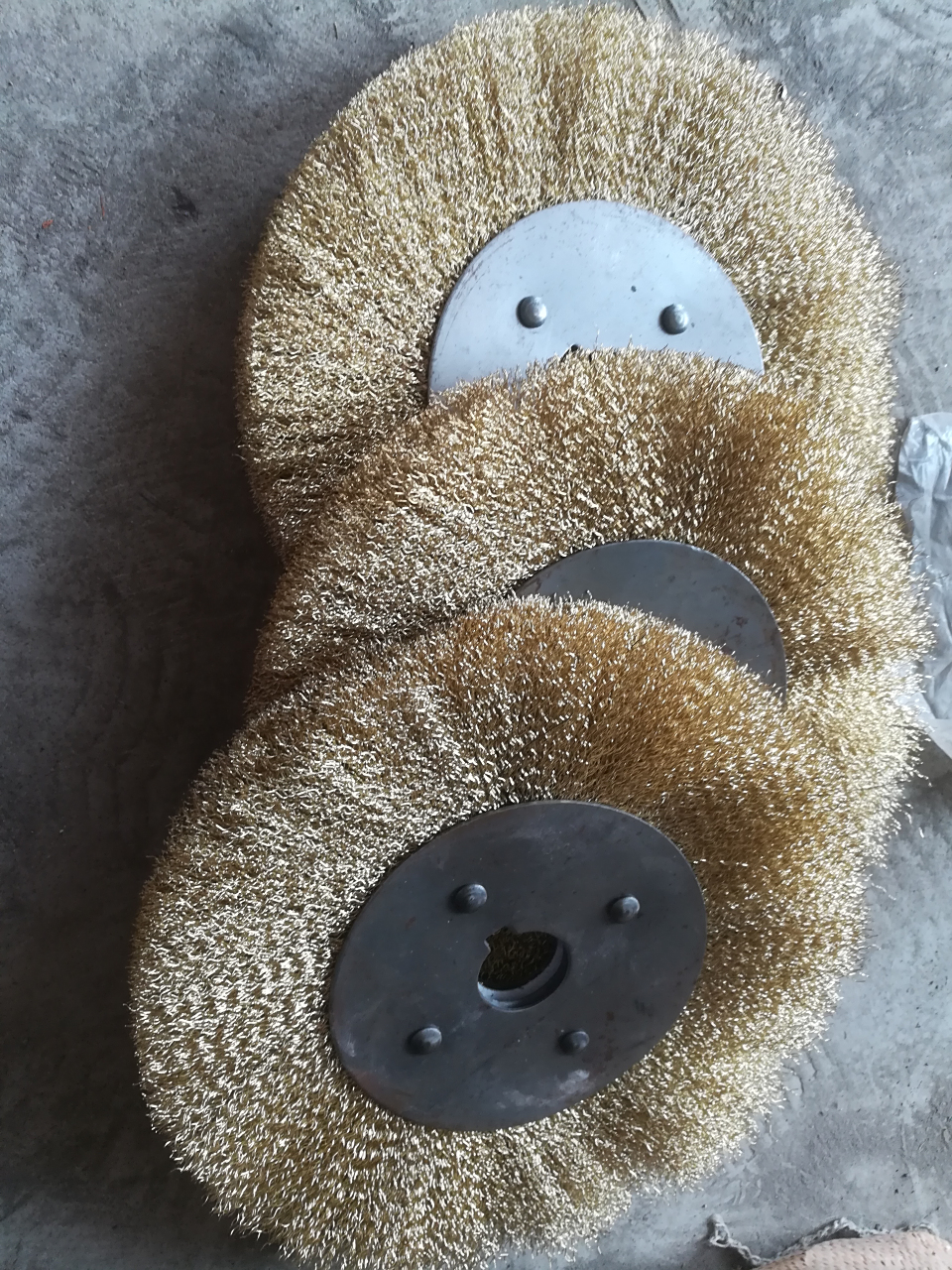 钢丝轮# #研磨轮# 钢丝轮不锈钢钢丝轮金属打磨除锈钢丝轮除锈研磨轮