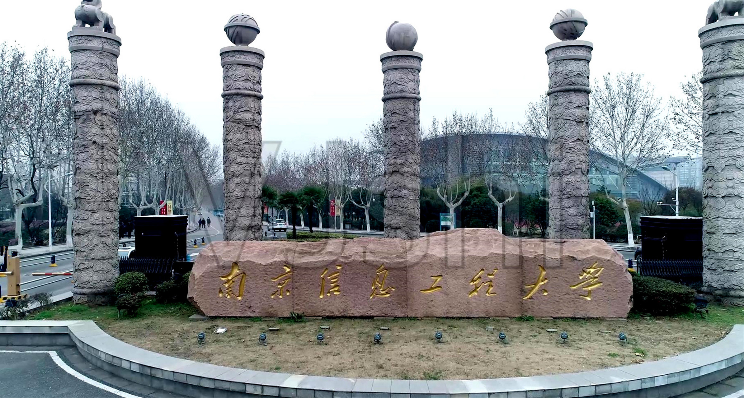 南京信息工程大学美景图片