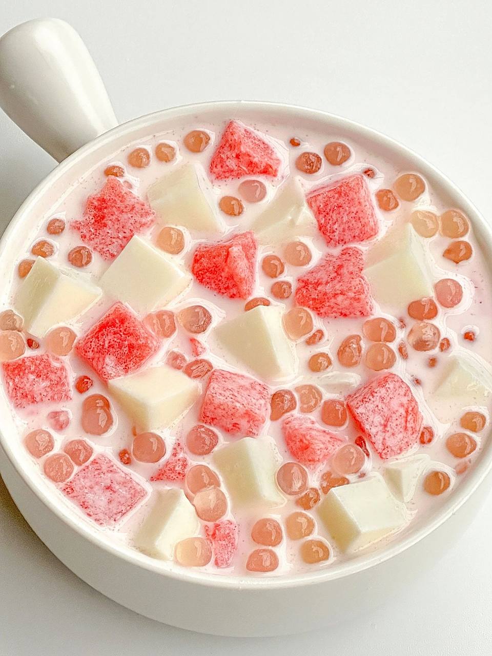 西瓜奶冻西米露好好吃呀91甜甜的西瓜一口爆汁,奶冻入口顺滑,西米qq