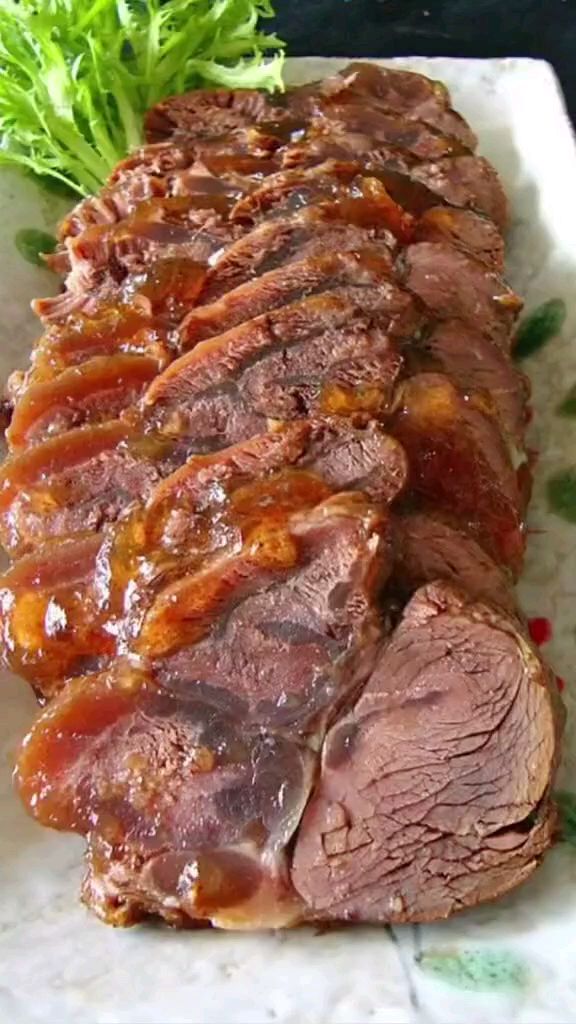 夏天天热,做一盘这样的酱牛肉,蘸料吃或凉拌着吃都特别香