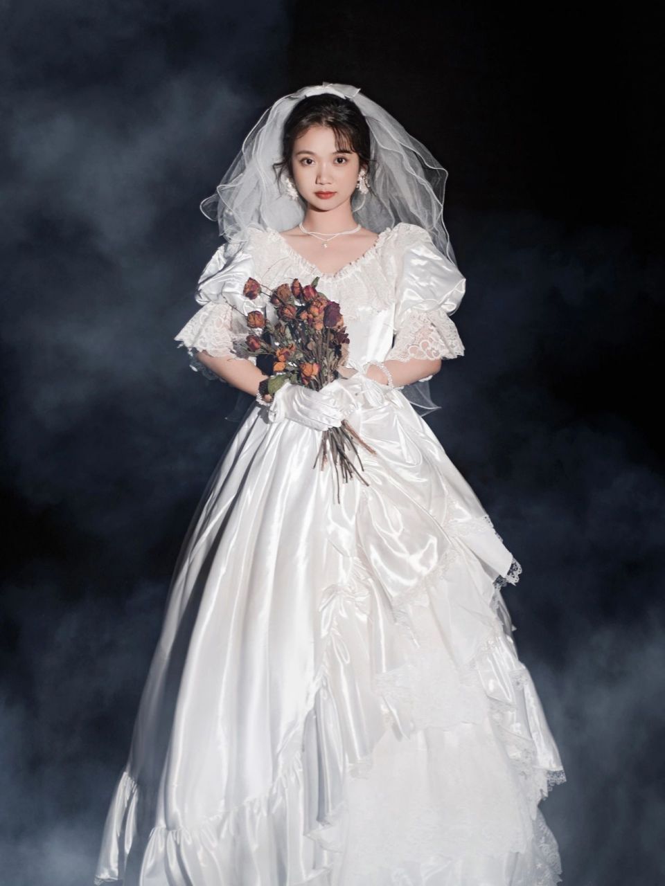 复古单人美女婚纱照写真97#动态创作月