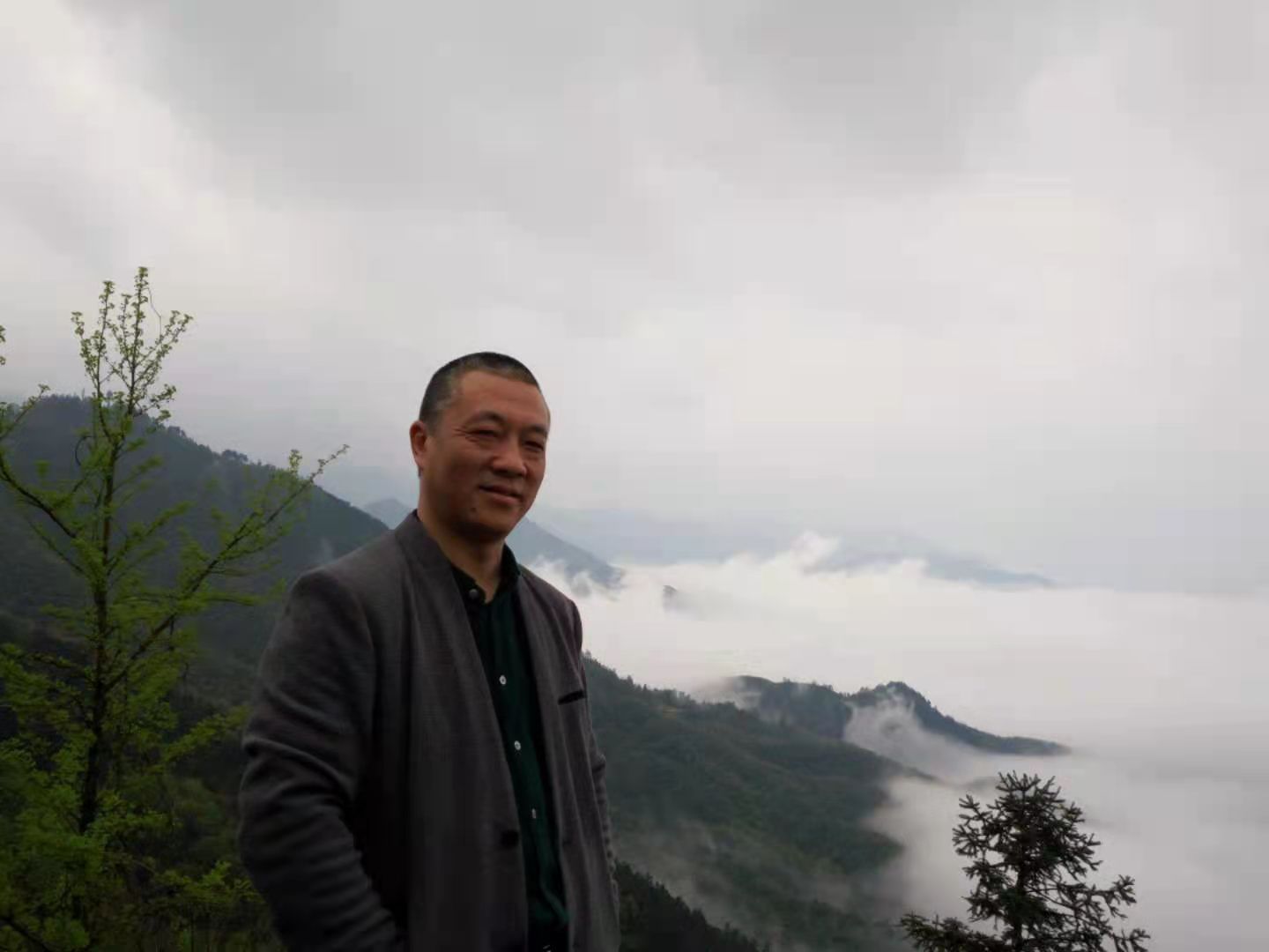 刘保民致敬经典重新表现当代蒙娜丽莎