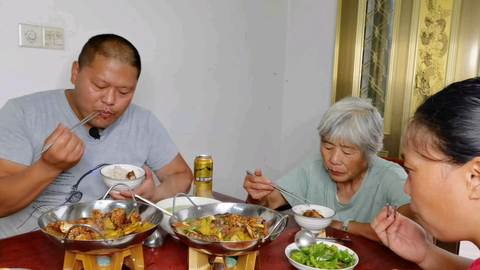 88块钱买条鱼,油炸之后这样做,一家人二锅不够吃