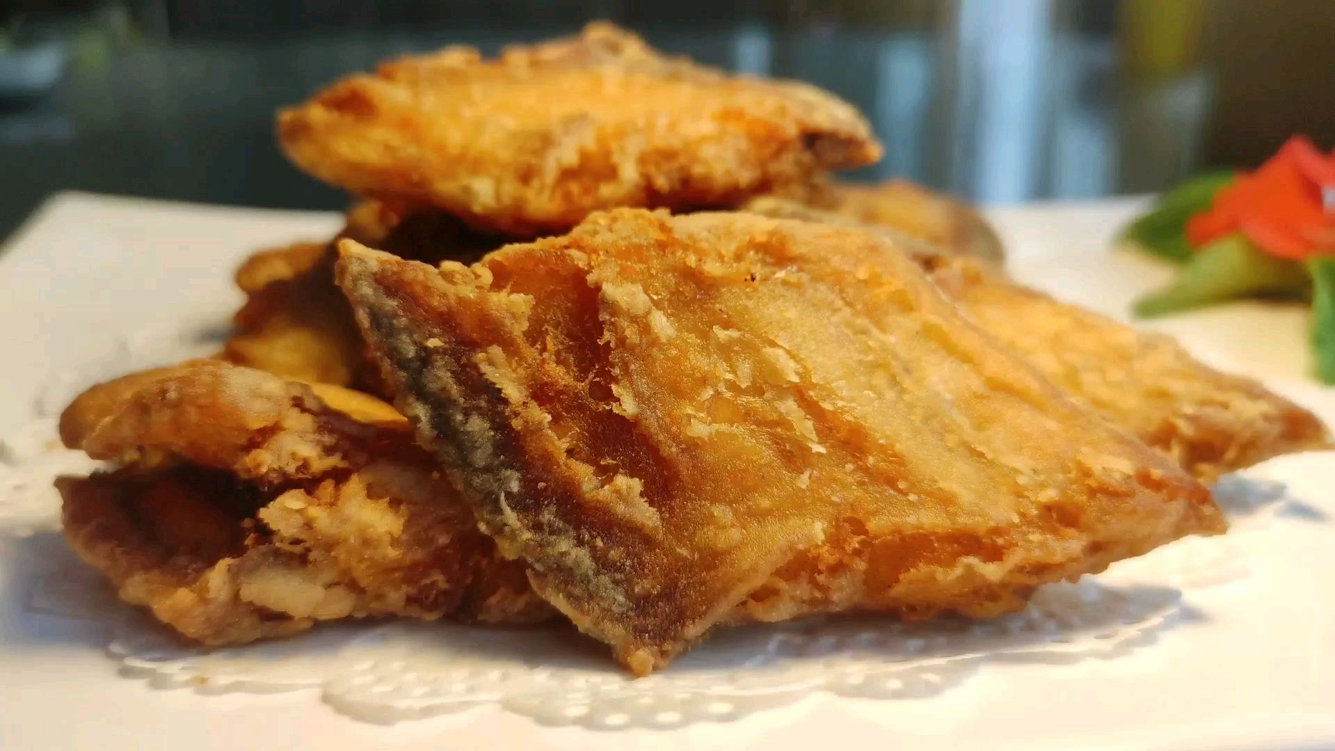 炸带鱼怎么做香酥入味?厨师长教您这样做,一看就能完全掌握