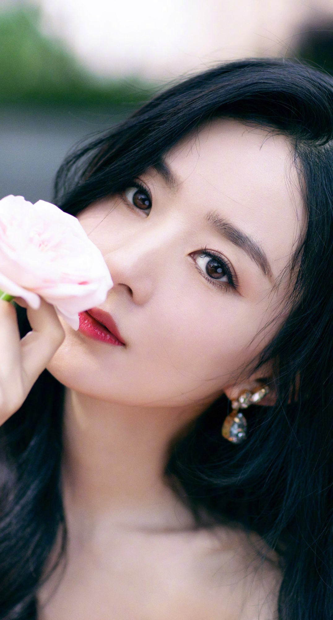 "收视女王"赵丽颖写真集:实力派高演技女神!