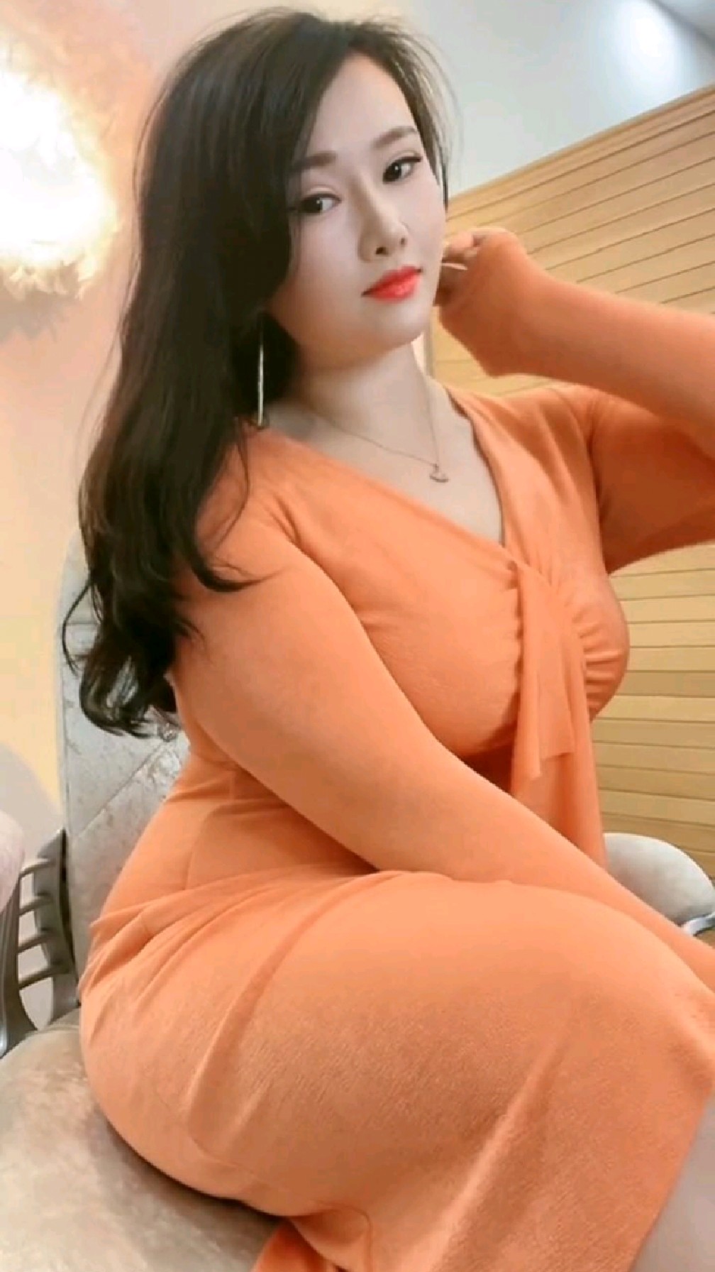 丰满又性感的女人!