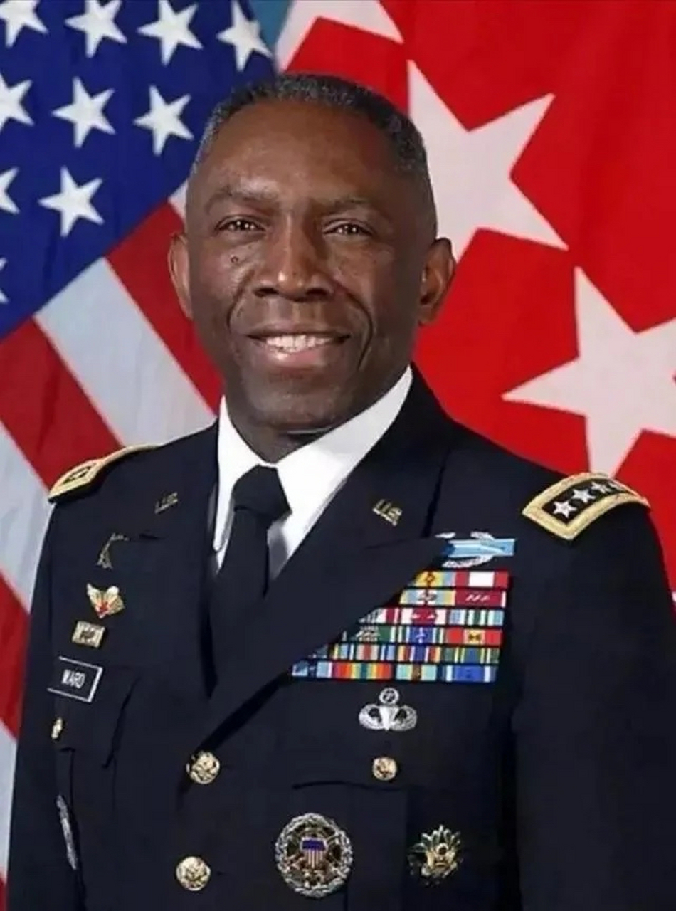 美军有史以来第五位官至四星上将的黑人,美国陆军前四星上将,前非洲