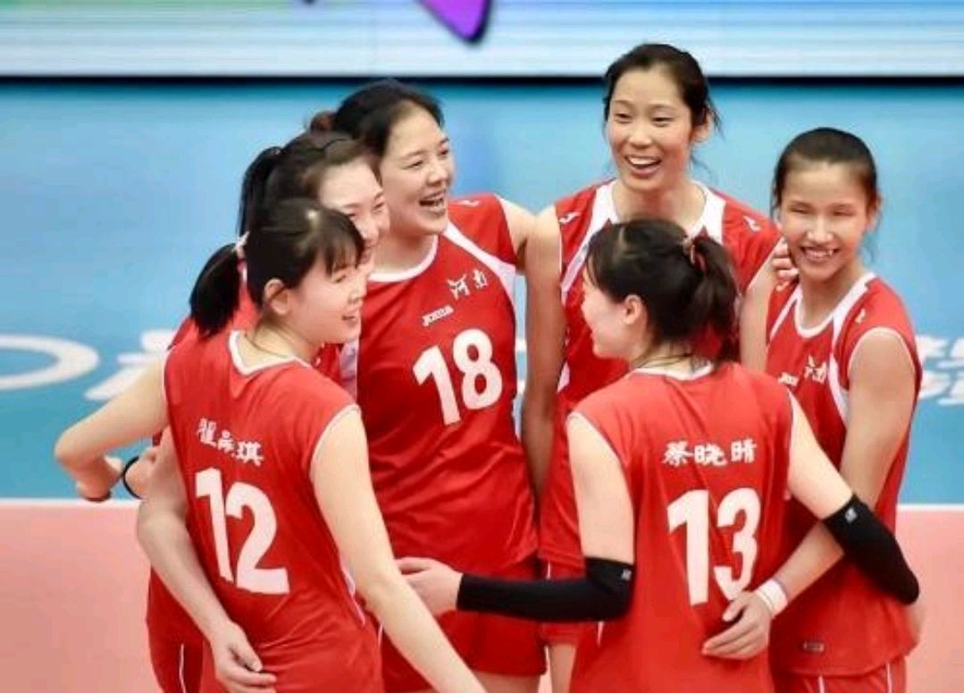 库里祝贺朱婷单场获得46分!徐梦桃被朱婷圈成了铁粉