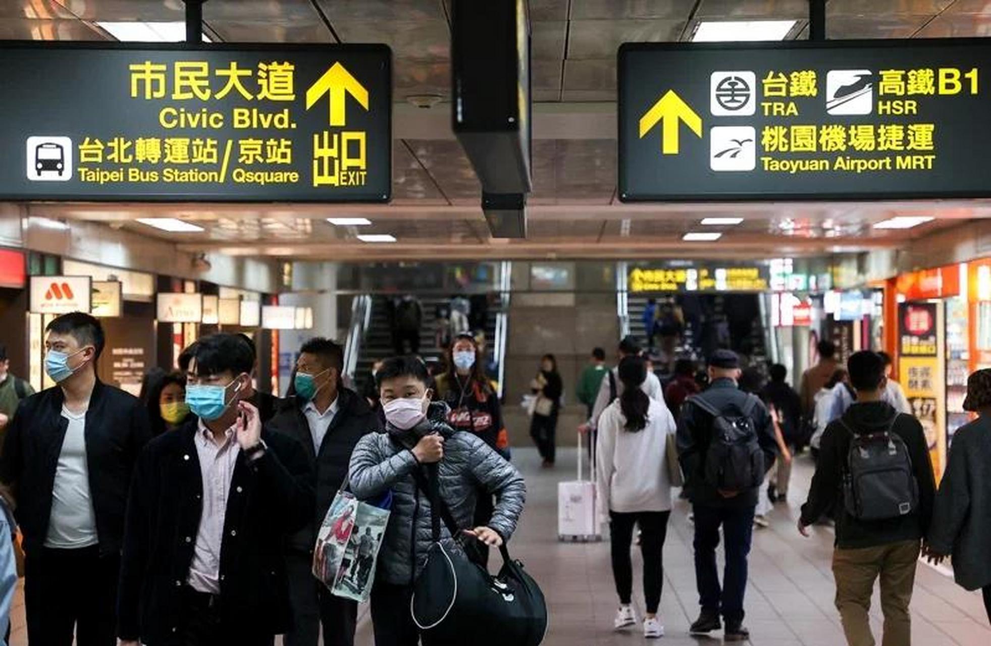 根据台当局主计处统计,台北,高雄两大城市人口外移趋势不减,反而桃园