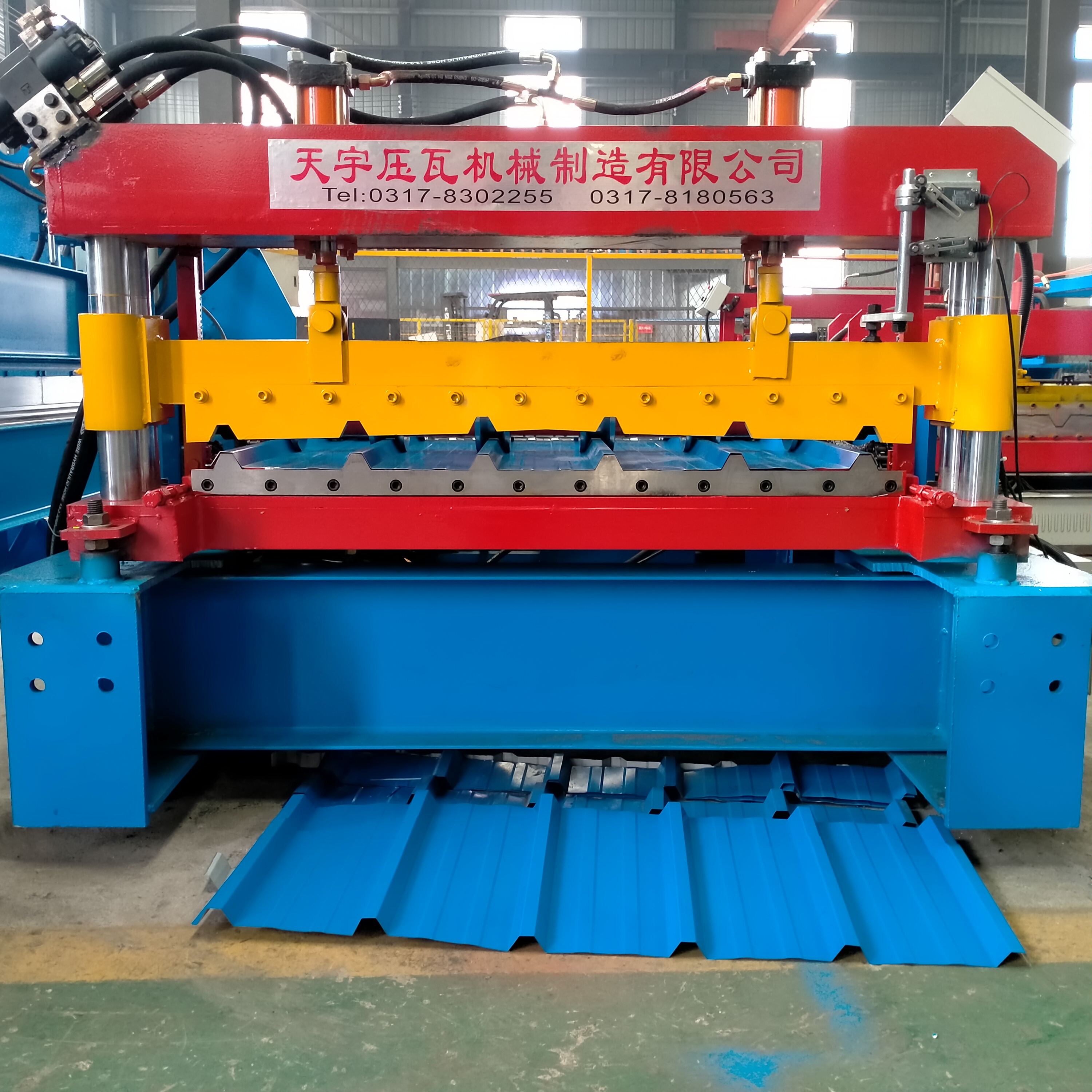 六峰梯形槽压瓦机高速彩钢单板机设备