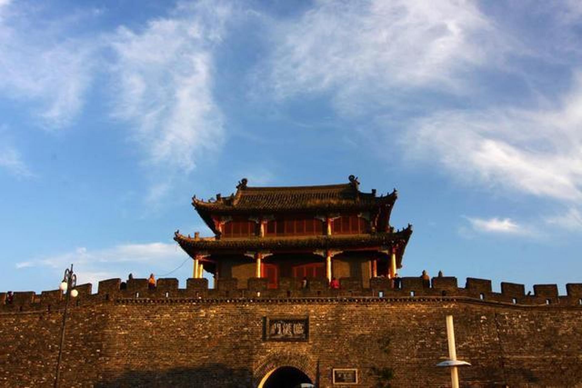 虎牢关—关羽,吕布都曾在这里干过仗 虎牢关南连嵩岳,北濒黄河,东接汜