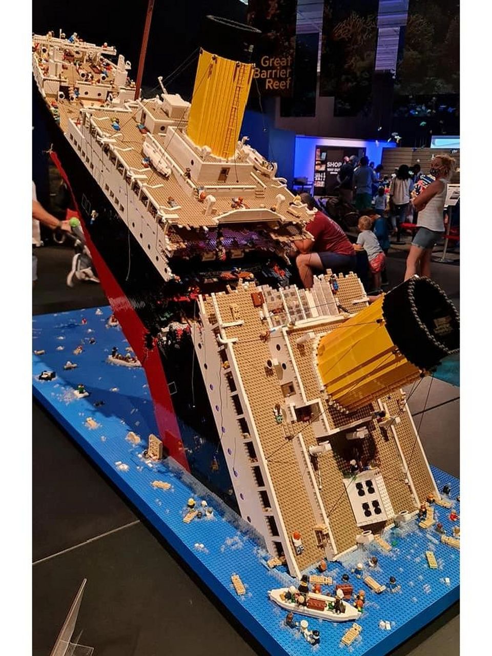 乐高泰坦尼克号残骸图片